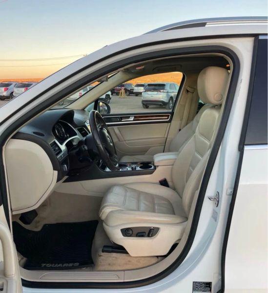 2013 Volkswagen Touareg VR6 Lux