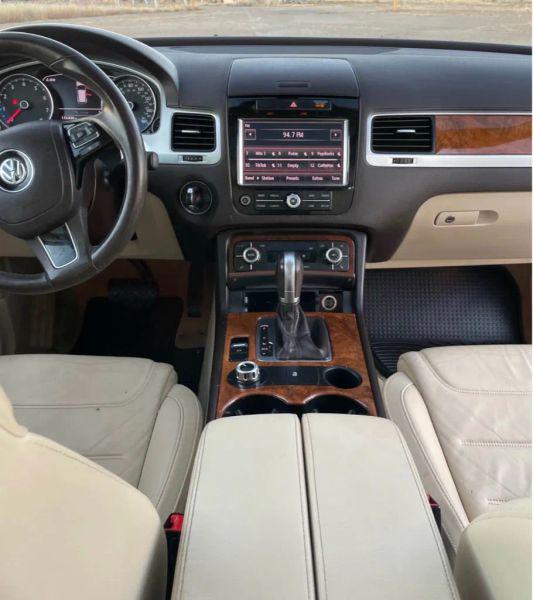 2013 Volkswagen Touareg VR6 Lux