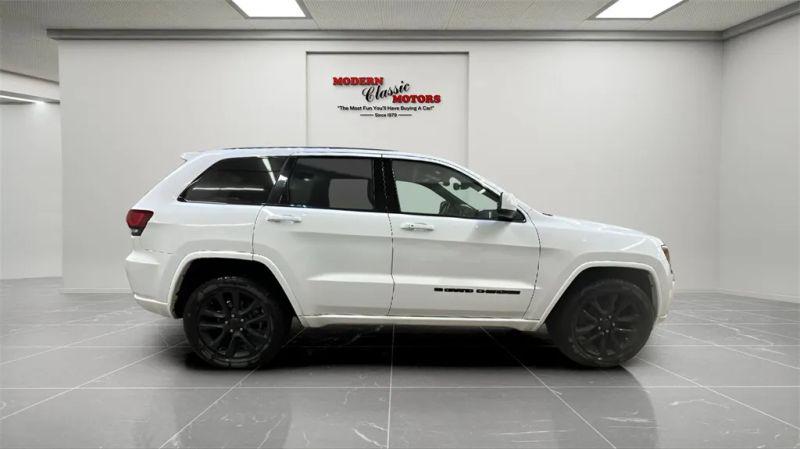 2022 Jeep Grand Cherokee Laredo X