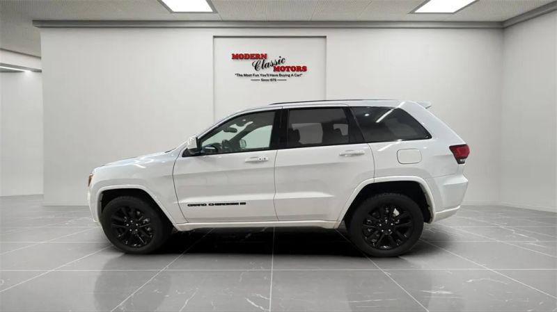 2022 Jeep Grand Cherokee Laredo X