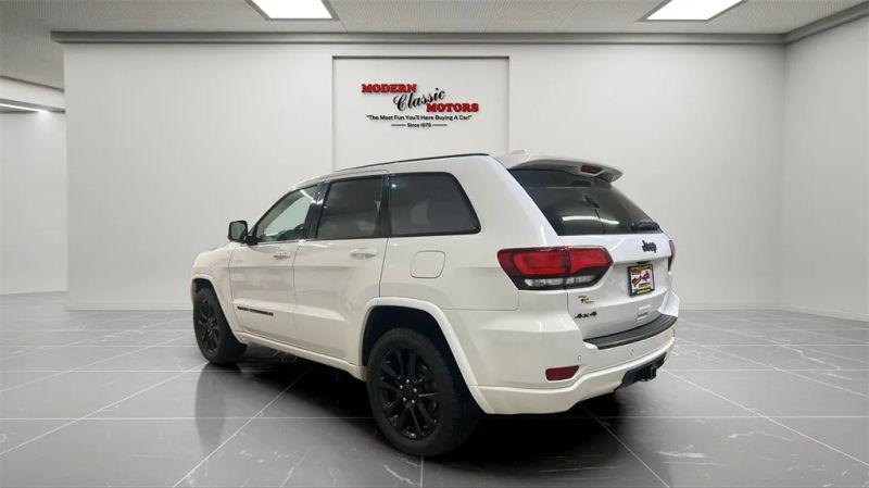 2022 Jeep Grand Cherokee Laredo X