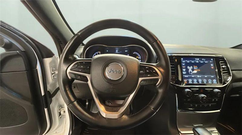 2022 Jeep Grand Cherokee Laredo X