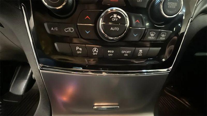 2022 Jeep Grand Cherokee Laredo X