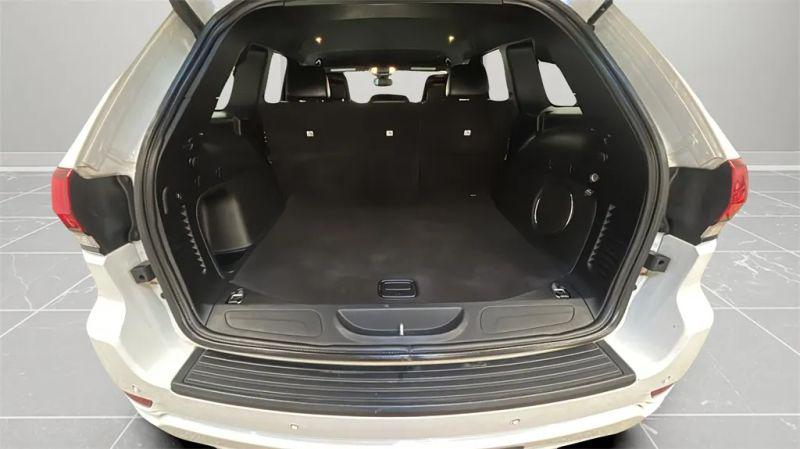 2022 Jeep Grand Cherokee Laredo X