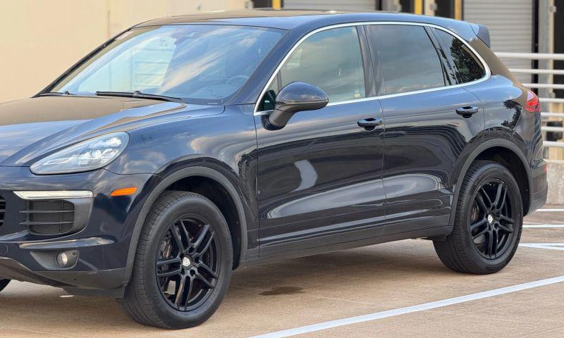 2016 Porsche Cayenne Base