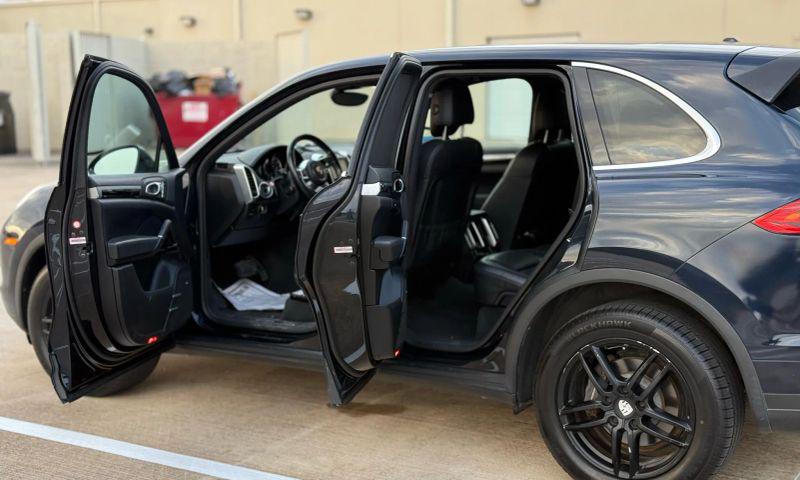 2016 Porsche Cayenne Base