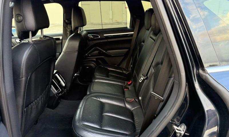 2016 Porsche Cayenne Base