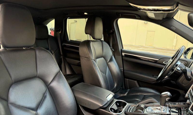 2016 Porsche Cayenne Base