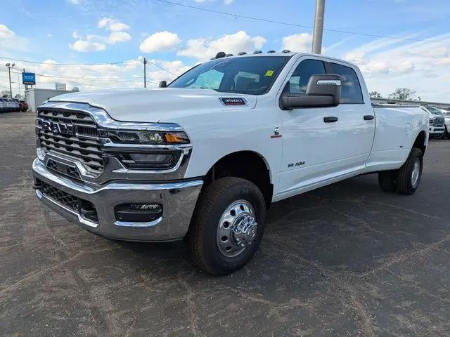 2026 Ram 3500 Big Horn Crew Cab 4x4 8' Box