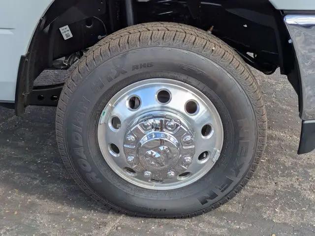 2026 Ram 3500 Big Horn Crew Cab 4x4 8' Box