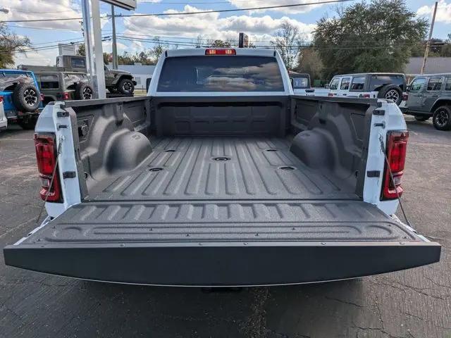 2026 Ram 3500 Big Horn Crew Cab 4x4 8' Box