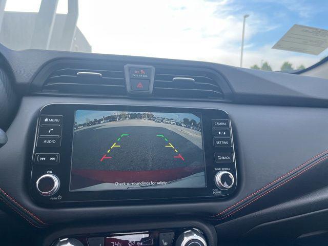 2025 Nissan Versa 1.6 SR