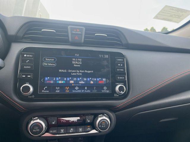 2025 Nissan Versa 1.6 SR