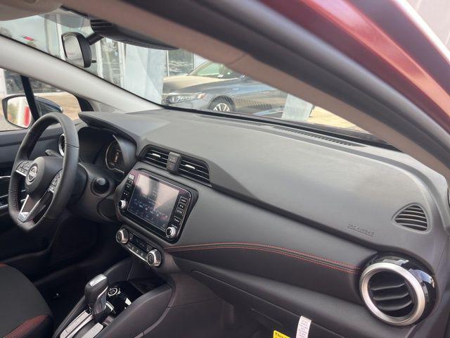 2025 Nissan Versa 1.6 SR