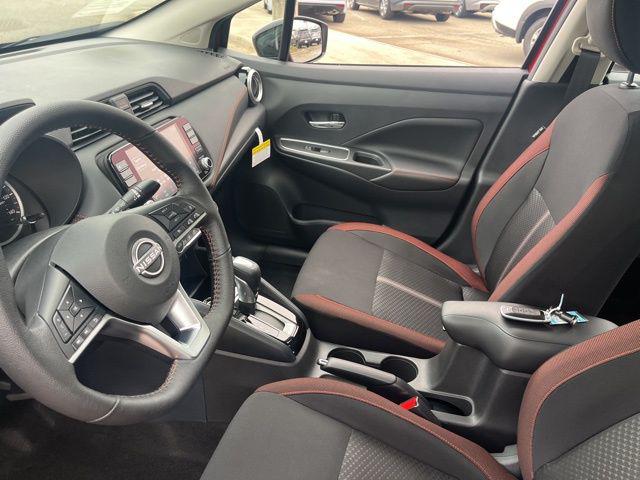 2025 Nissan Versa 1.6 SR