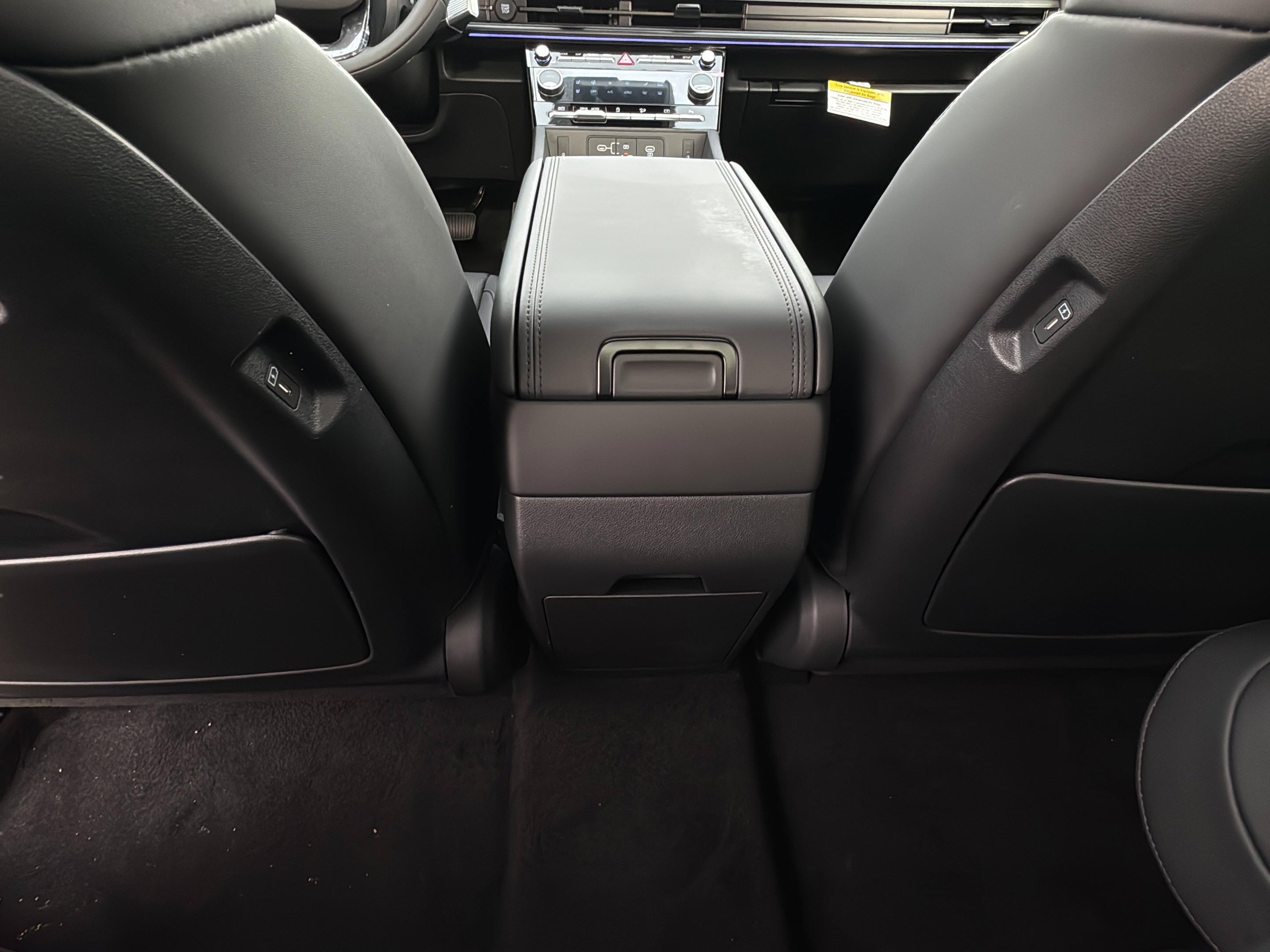 2026 Hyundai Santa Fe Calligraphy - Photo 14