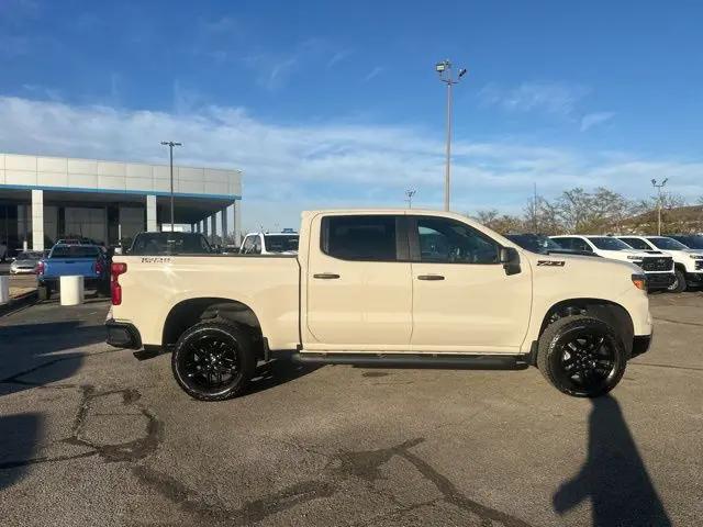 2026 Chevrolet Silverado 1500 4WD Crew Cab Short Bed Custom Trail Boss