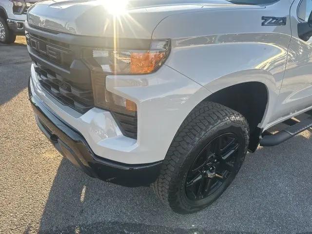 2026 Chevrolet Silverado 1500 4WD Crew Cab Short Bed Custom Trail Boss