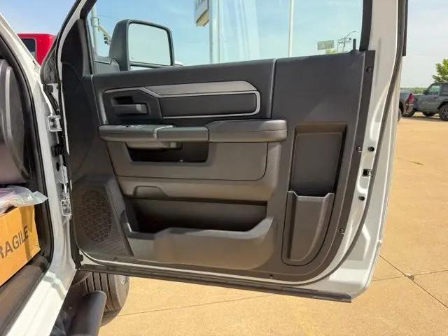 2026 Ram 4500 Chassis Tradesman/Big Horn
