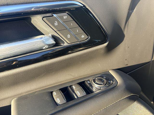 2026 Chevrolet Suburban Premier, 4WD