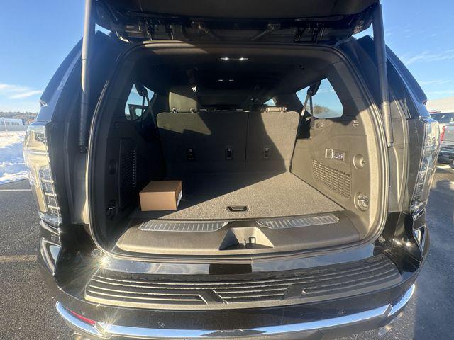 2026 Chevrolet Suburban Premier, 4WD