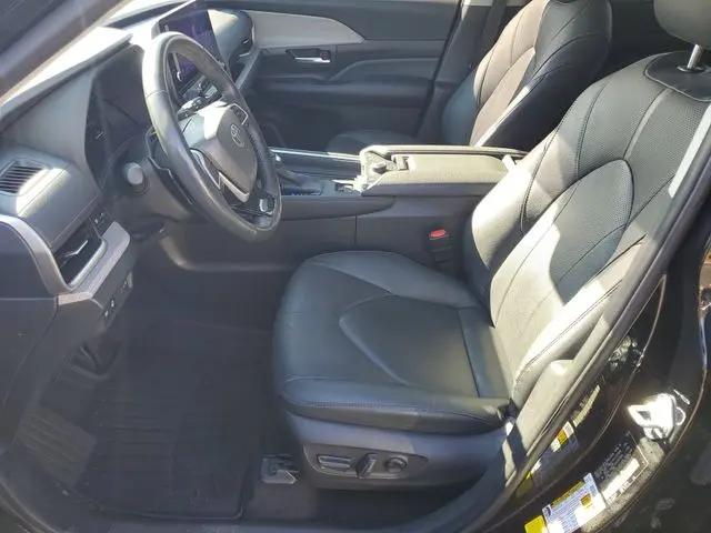 2024 Toyota Grand Highlander Platinum