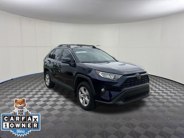 2021 Toyota RAV4 XLE's photo