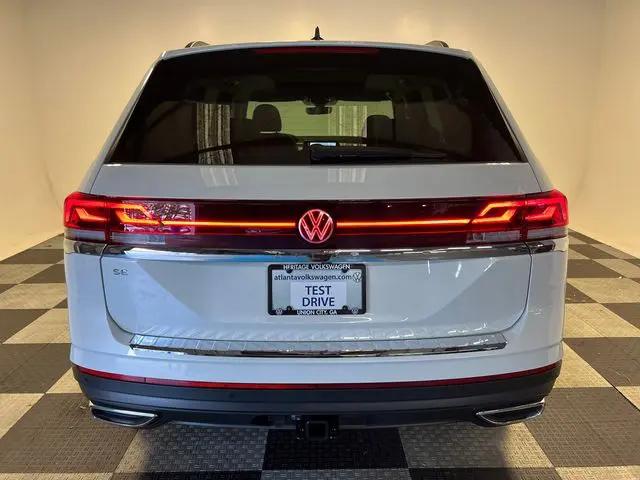 2026 Volkswagen Atlas SE with Technology