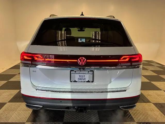 2026 Volkswagen Atlas SE with Technology