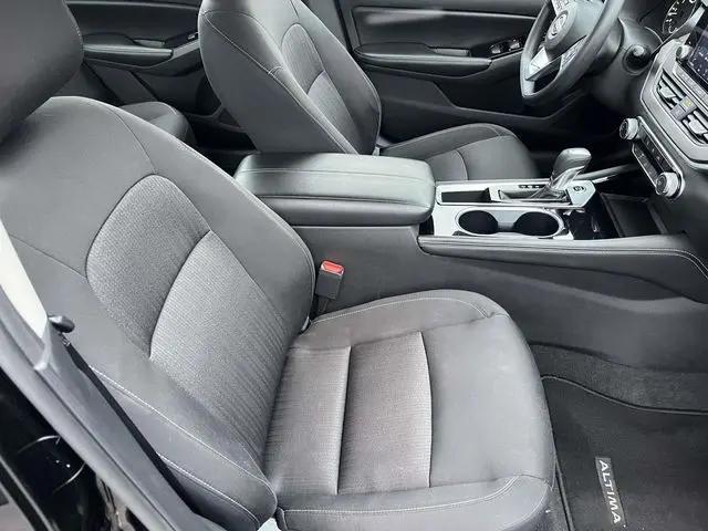 2023 Nissan Altima SV FWD