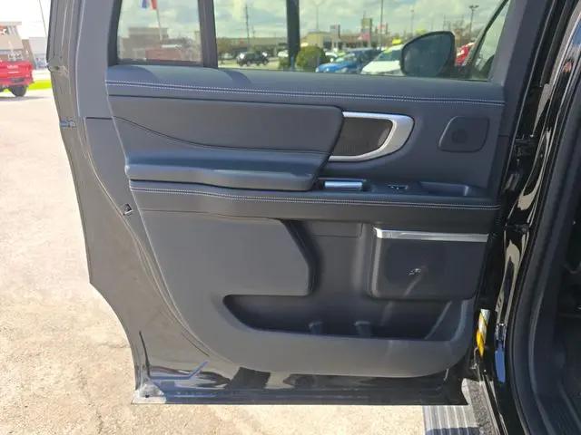 2025 Ford Expedition Platinum MAX
