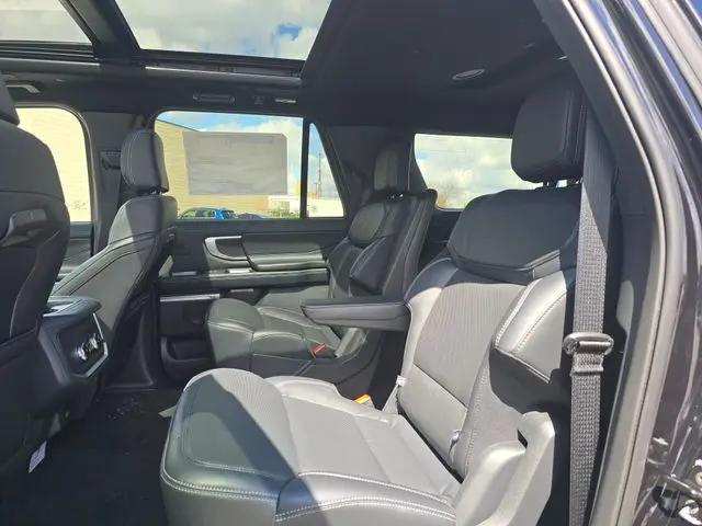 2025 Ford Expedition Platinum MAX