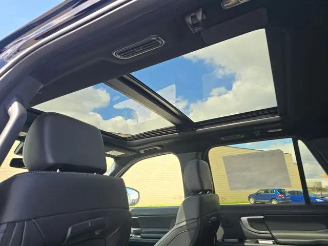 2025 Ford Expedition Platinum MAX