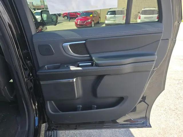 2025 Ford Expedition Platinum MAX