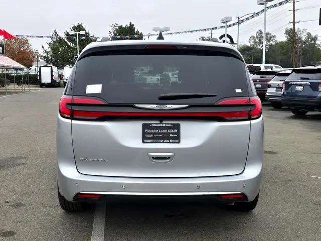 2026 Chrysler Pacifica Pinnacle