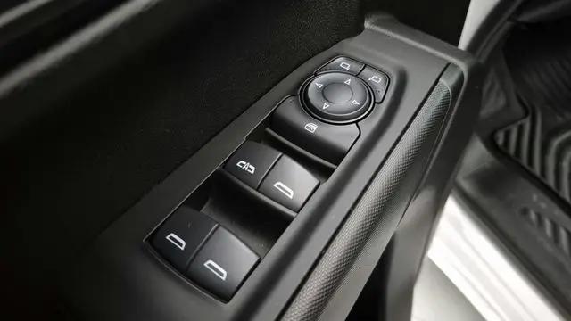 2026 Chevrolet Silverado 1500 2WD Crew Cab Short Bed Custom