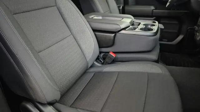 2026 Chevrolet Silverado 1500 2WD Crew Cab Short Bed Custom