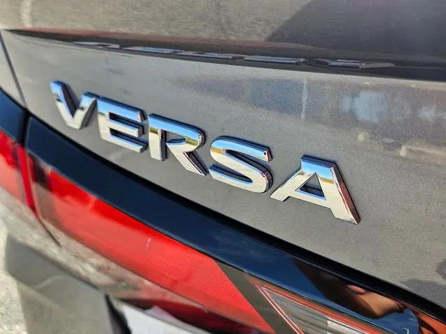 2025 Nissan Versa 1.6 SR