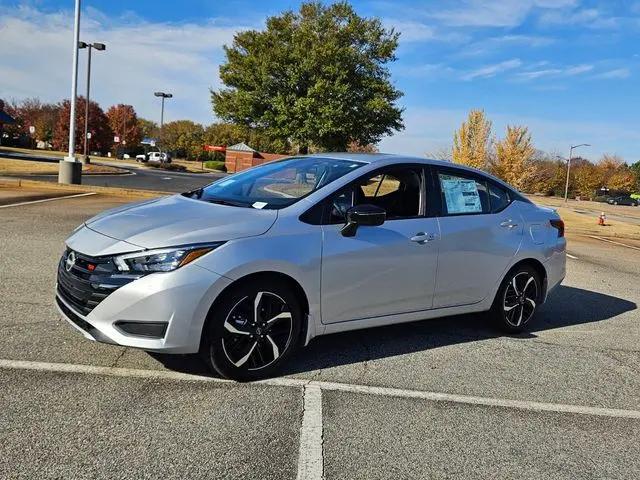 2025 Nissan Versa 1.6 SR