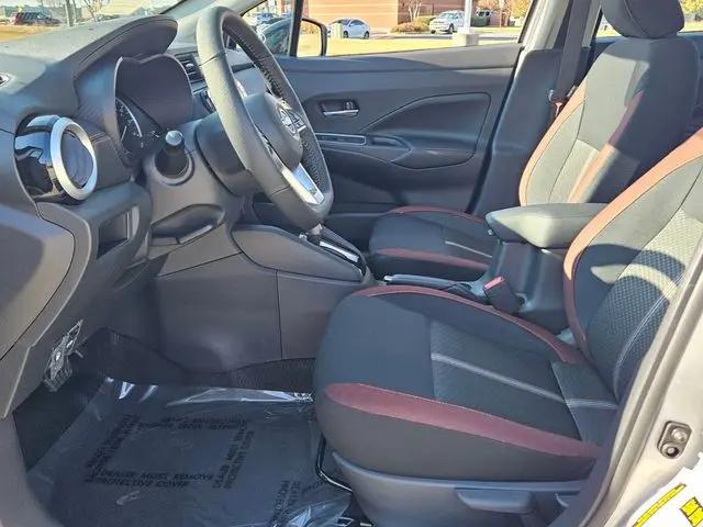2025 Nissan Versa 1.6 SR