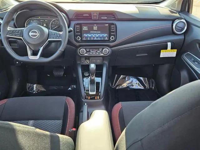 2025 Nissan Versa 1.6 SR