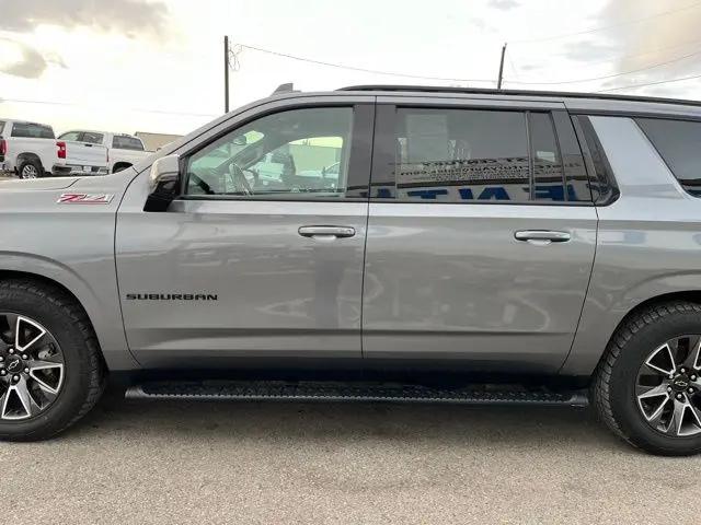2022 Chevrolet Suburban 4WD Z71