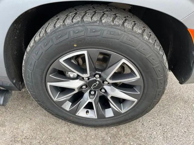 2022 Chevrolet Suburban 4WD Z71