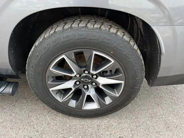 2022 Chevrolet Suburban 4WD Z71