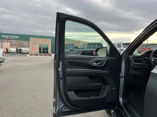 2022 Chevrolet Suburban 4WD Z71