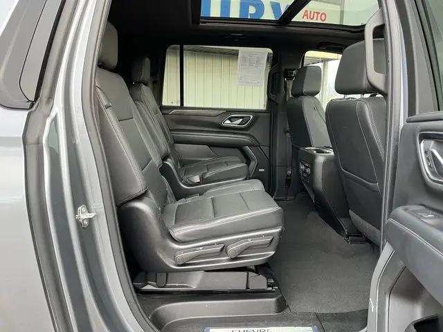 2022 Chevrolet Suburban 4WD Z71