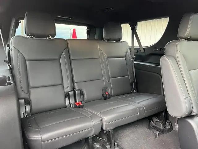 2022 Chevrolet Suburban 4WD Z71