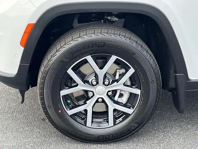 2025 Jeep Grand Cherokee L Limited 4x4