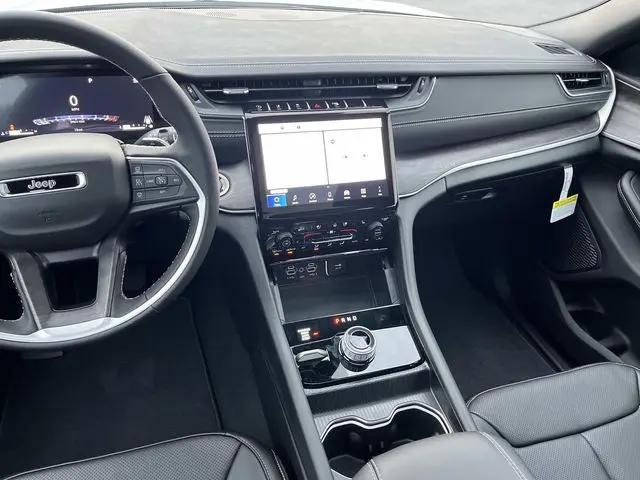 2025 Jeep Grand Cherokee L Limited 4x4