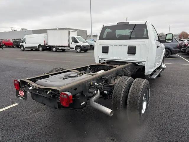 2024 Ram 3500 Tradesman/SLT